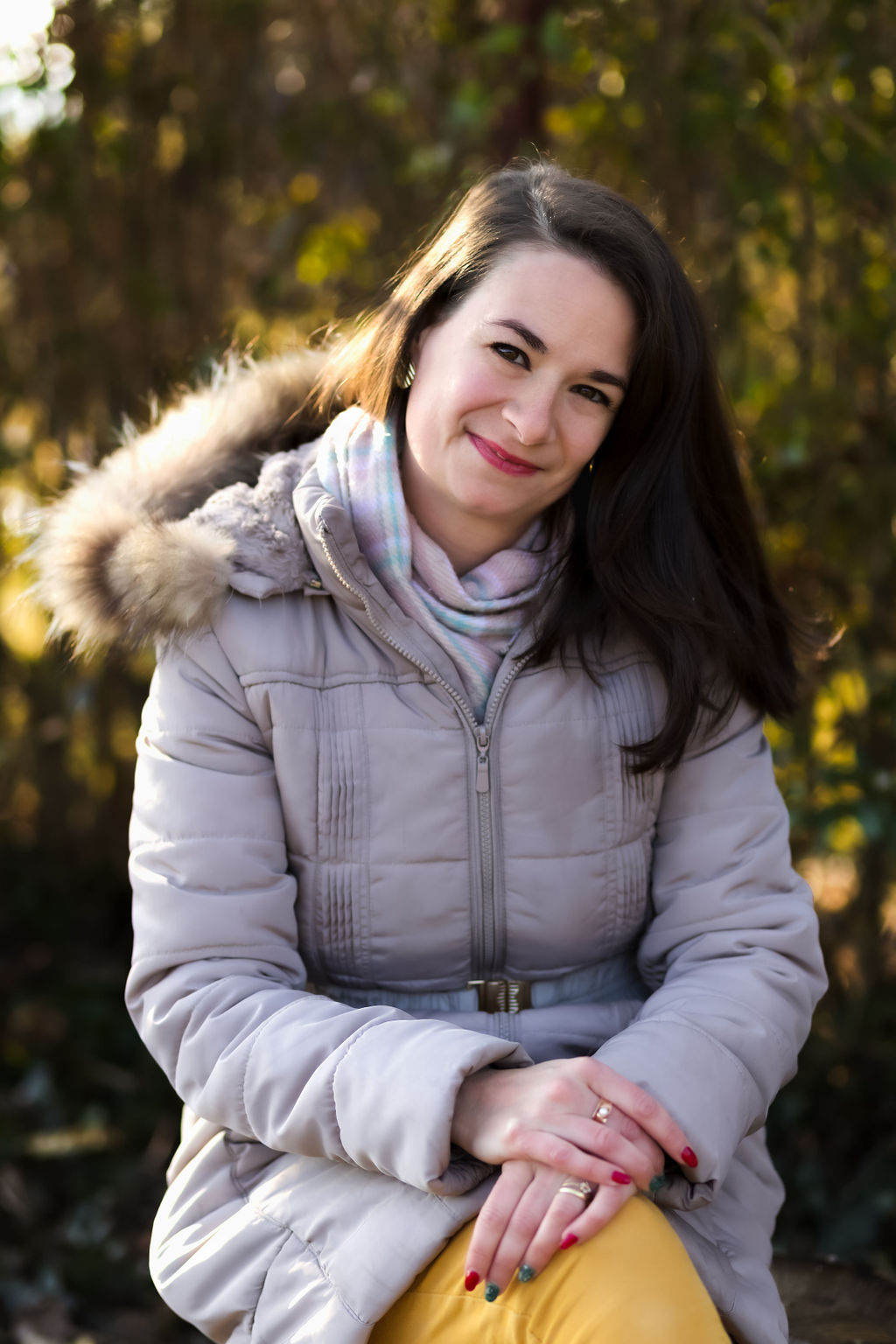 A Tükör apartman házigazdája, Anna.